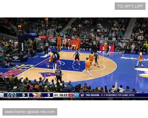 NBA黄蜂外线妙传助飞扣篮引发躁动